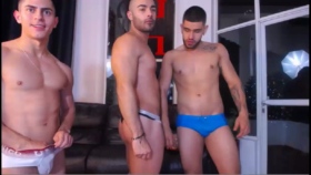 twohotguys69 17-12-2017 