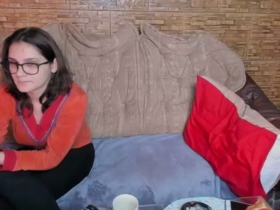 Image leeloo95 Chaturbate 28-02-2018