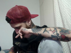 xHipsterx 19-08-2018 