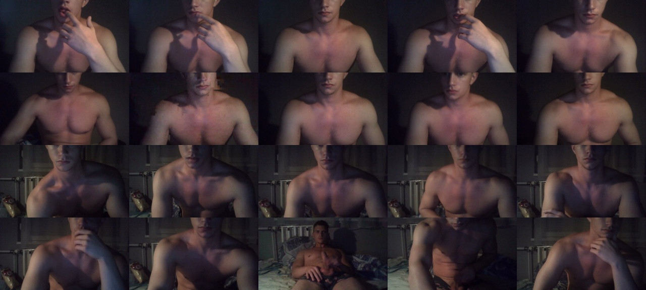 Bigdanielz  03-10-2020 Male Topless