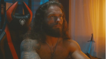 Phil_Chambers  05-10-2020 video sexybody