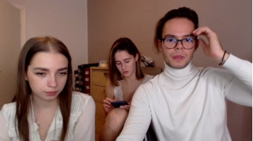 Friendscouple_ 06-10-2020 Topless 