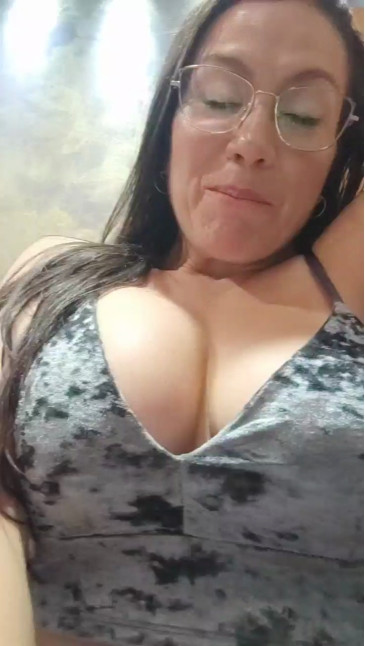 ANGELITA81  07-10-2020 double penetration Female
