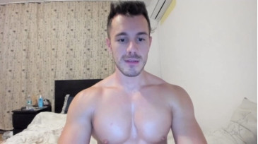 Roberto4ever  07-10-2020 video yummy