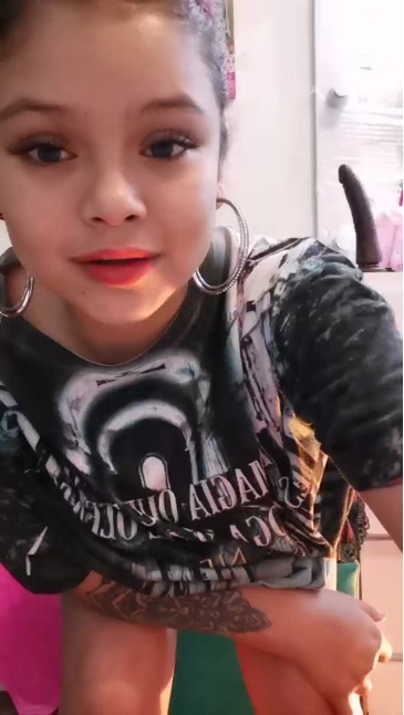 barbiee_doll  08-10-2020 chill Female