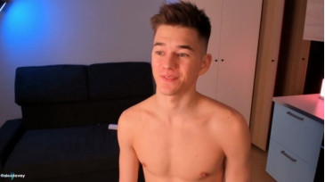 Alexdavay  10-10-2020 video show hot