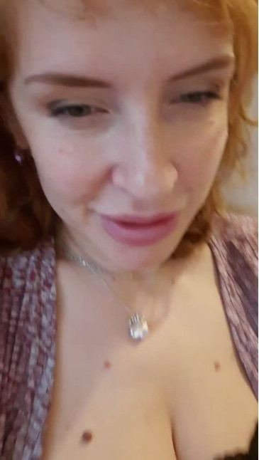 Trish_smile 12-10-2020 Topless 
