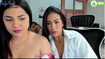 Emillybrowm  13-10-2020 rubbing Couple