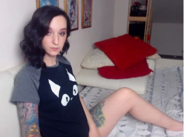 HarleyNun  13-10-2020 slaved Female
