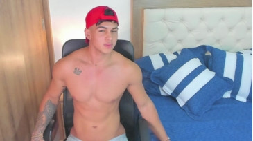 Bad_Bunnyxxx_  14-10-2020 video outfits