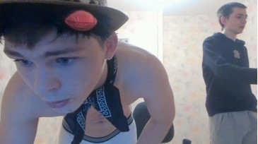 Sweet_Brandon  18-10-2020 video play dildo