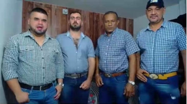 Dirty_Bears2  19-10-2020 video lickfinger