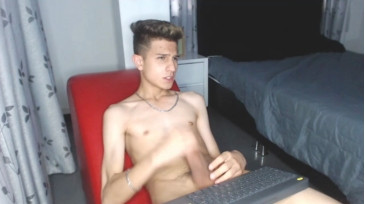 Kevin_Ahs  21-10-2020 video kissing