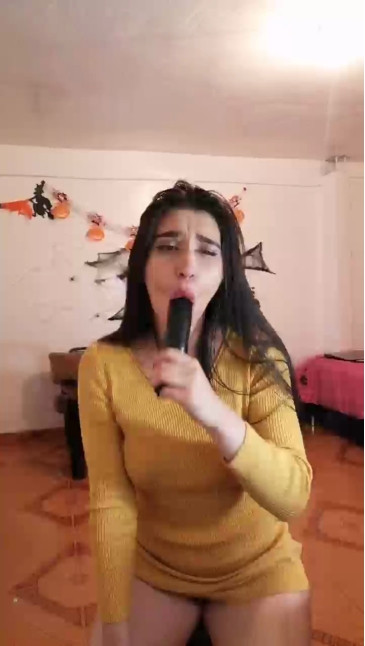 Rosee_sex  22-10-2020 sucking Female