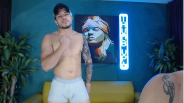 Straigthguysfun  23-10-2020 video body