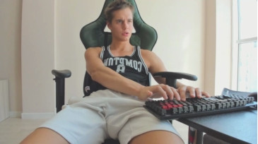 Dave_Maxwell  26-10-2020 video tail