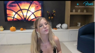 Cassy_cum 26-10-2020 Topless 