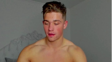 Mayscarlet  05-11-2020 video tongue