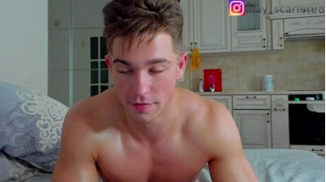 Mayscarlet  08-11-2020 video tongue