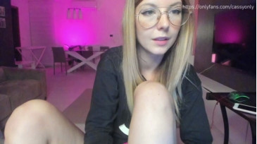 Cassy_cum  09-11-2020 flirt Female