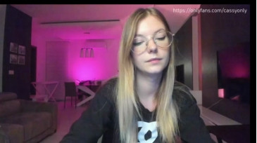 Cassy_cum  10-11-2020 cream Female