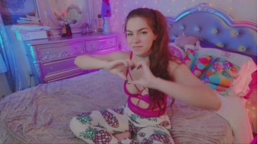 Chroniclove  11-11-2020 spanking Female
