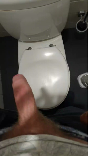 rob3rtdenor3  12-11-2020 Recorded Video Topless