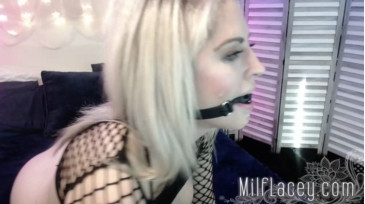 Milf_Lacey  14-11-2020 titfuck Female