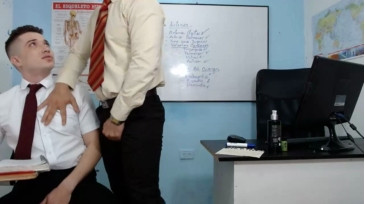 Sergio_In_Class  18-11-2020 video buttplug