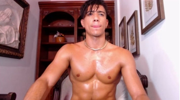 Tyler_Lautner  18-11-2020 video teaser