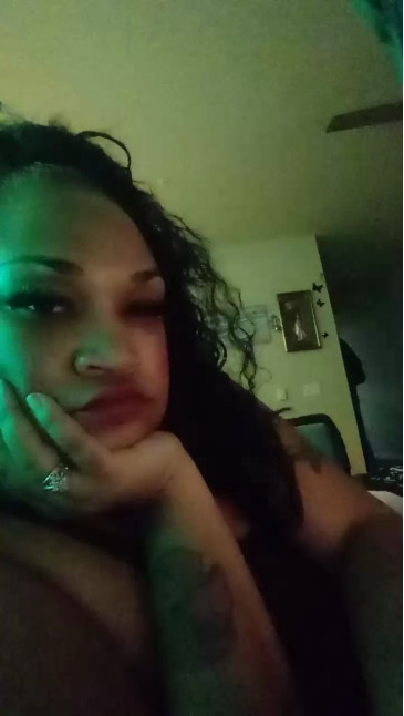 Lyn1  21-11-2020 bigpussy Female