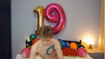 Artycropp  23-11-2020 video topless