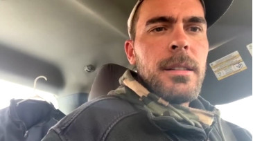 Blowyourbackout3  24-11-2020 video kissing