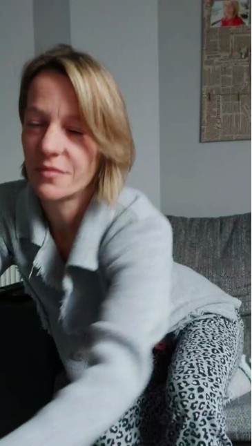 BlueEye_Girl  25-11-2020 giggles Female
