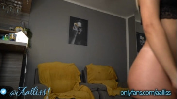 Aalliss  01-12-2020 fuck Female