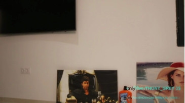 Thony_Grey  01-12-2020 video Flash feet