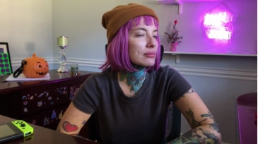 kxtiemccxnn 01-12-2020 Topless 