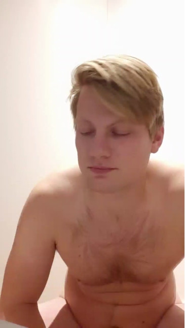 hotbody18y  03-12-2020 Recorded Video Naked