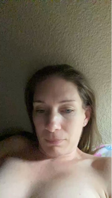 Jenn69 04-12-2020 Show 