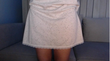 ShySchoolGrl  05-12-2020 squirtbig Female