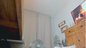 X_Lily_X  05-12-2020 tittyfuck Female