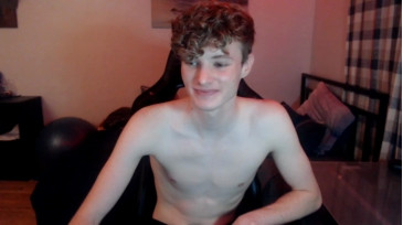 Gucciboi4  07-12-2020 video nipples