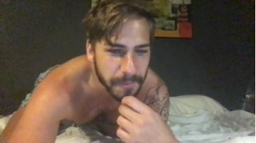 Hunkyguysouth  06-12-2020 video snap