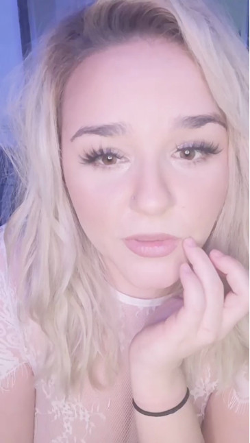 itsonlybubbles  08-12-2020 fucking hard Female