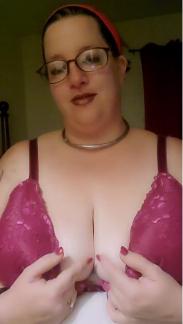 Coffeebean1983  09-12-2020 titty fuck Female