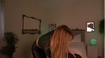 Lace888  11-12-2020 spanking Female