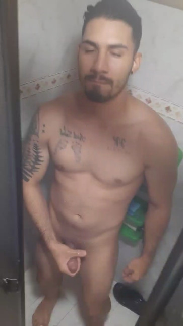 leandrov_v  12-12-2020 Recorded Video Nude