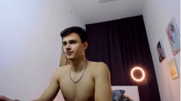 Orlando__Bloom  26-12-2020 video riding