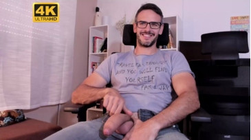 Hot_Martin25  28-12-2020 video showfeet