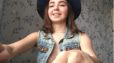 Smiling_riddle  28-12-2020 cuckold Female